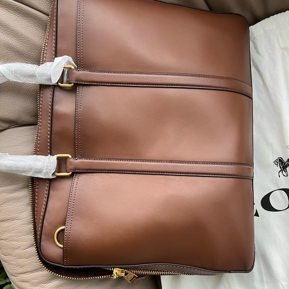 Coach Bag - Picture 3 of 5